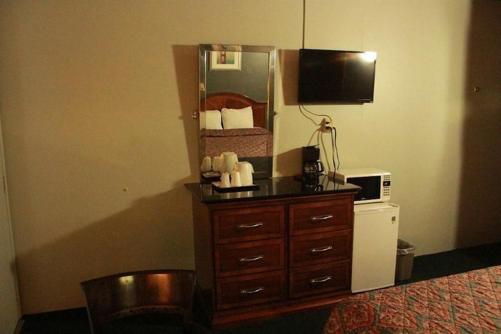 Economy Inn Crossville Eksteriør bilde