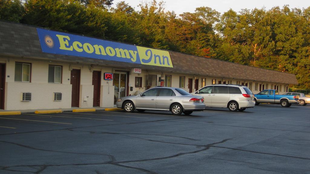 Economy Inn Crossville Eksteriør bilde
